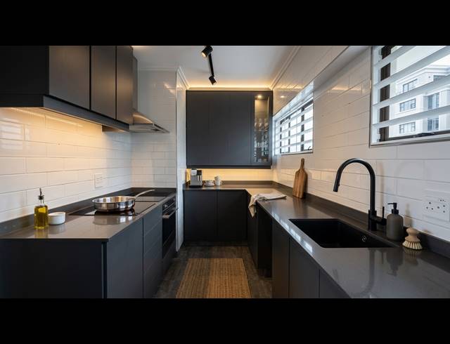 2 BEDROOM APARTMENT TO LET IN ESSENWOOD